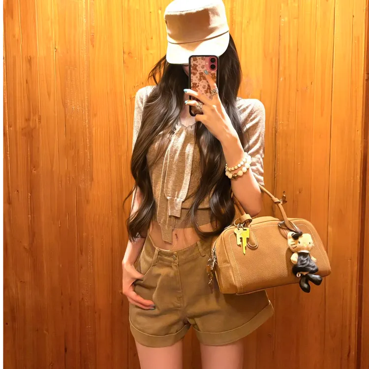 2025早秋新款时尚套装气质显瘦洋气休闲百搭辣妹上衣性感短裤外穿