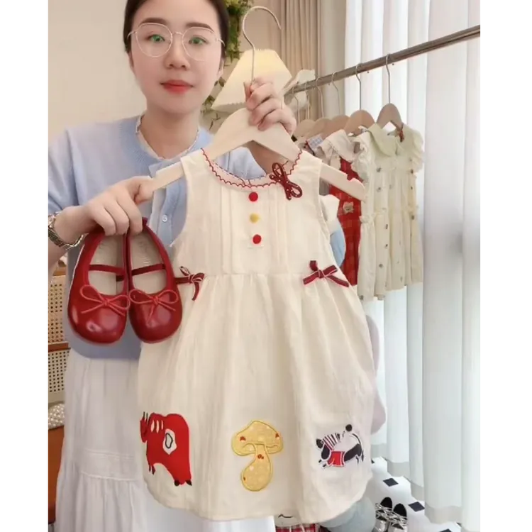 夏季女童度假连衣裙2025新款小童女宝宝洋气时髦连衣裙可爱背心裙