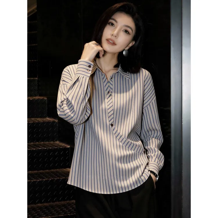 时尚复古条纹长袖衬衫女士春季新款洋气减龄不对称单排扣衬衣上衣