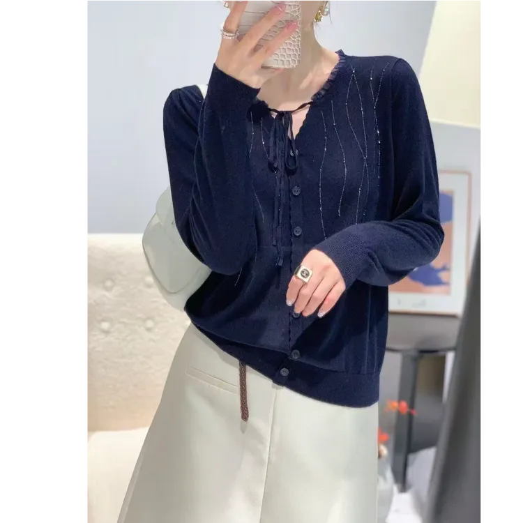 烫钻蝴蝶结系带早秋新款韩版气质时尚薄款宽松针织上衣女士1318