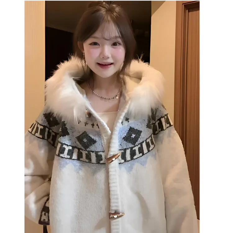 费尔岛牛角扣毛领连帽毛衣外套女秋冬高级感复古慵懒宽松针织开衫