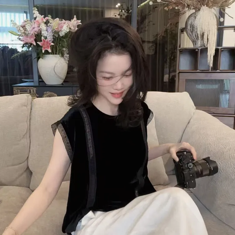 【悦悦专属】时尚圆领袖口蕾丝镂空丝绒衬衫Y448