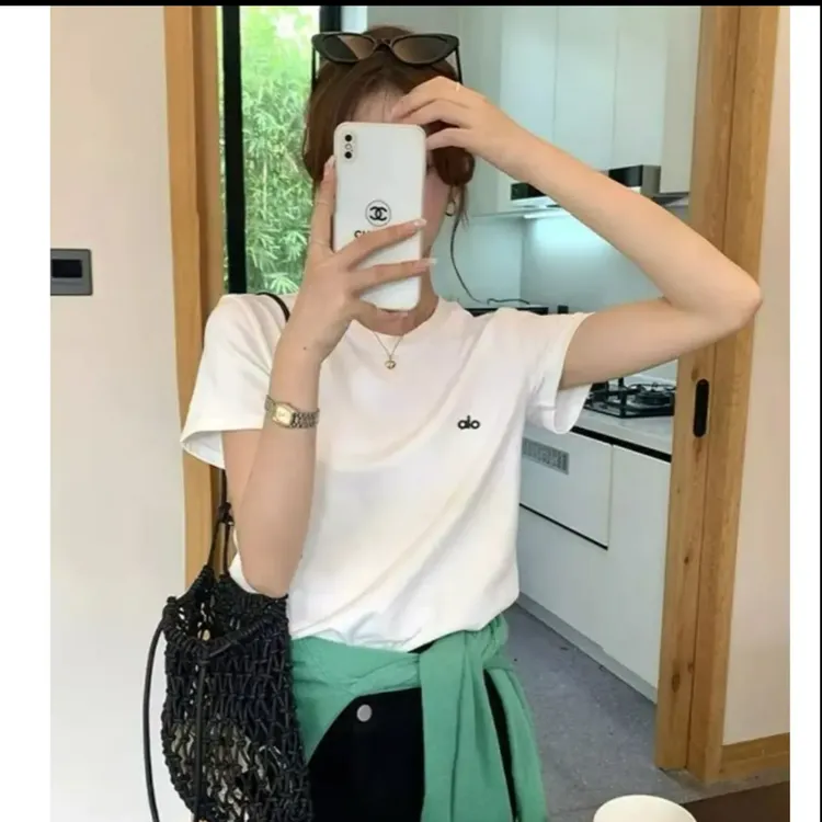 2025夏季新款韩版时尚百搭休闲简约正肩显瘦内搭圆领印花短袖上衣