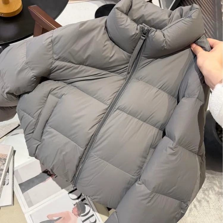 高级感立领羽绒服女装2025冬季小个子时尚保暖百搭面包服短外套