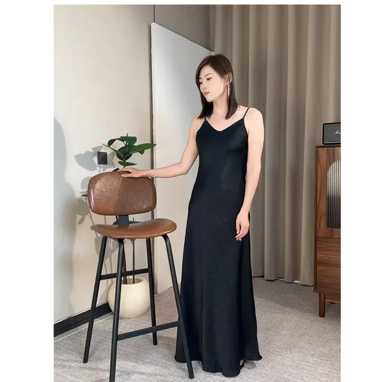 【菲儿专属】超长连衣裙金色哑光气质吊带裙轻奢肌理感缎面加长裙