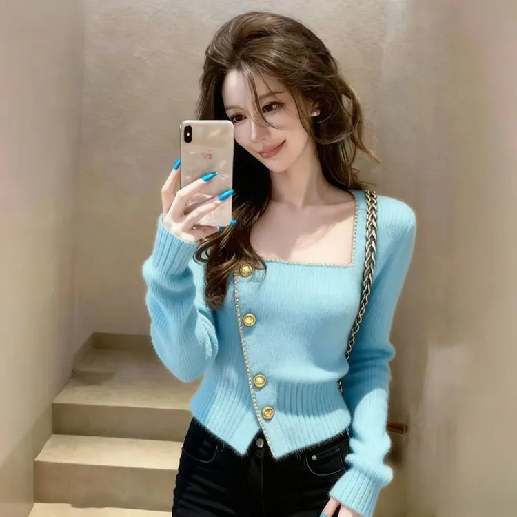 软糯毛衣女冬绝美巨好看轻奢高端设计感气质掐腰方领浅蓝色针织衫