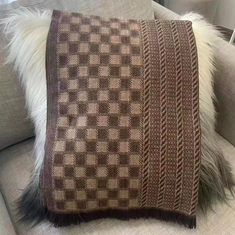 新款冬季保暖时尚棋盘格精品围巾