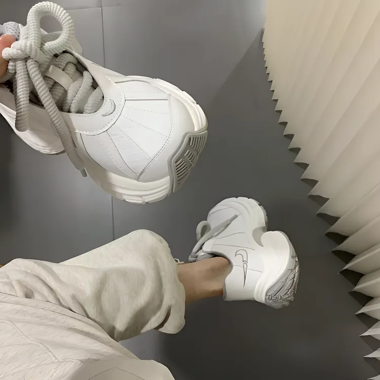 欧洲站2025秋季新款时尚真皮老爹鞋百搭休闲厚底增高女鞋透气潮鞋