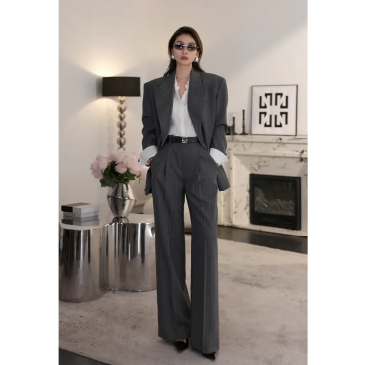 LYNEE【优雅绅士】鲨鱼领条纹西装/条纹直筒裤TGD2FAW014/AW015