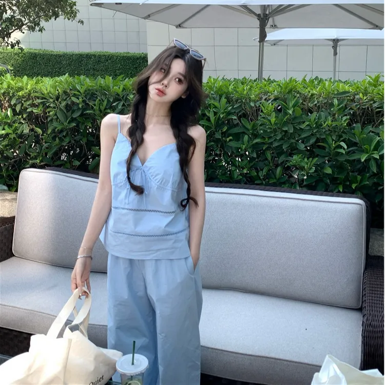 小众V领吊带套装女夏季穿搭一整套法式短款无袖上衣休闲裤两件套