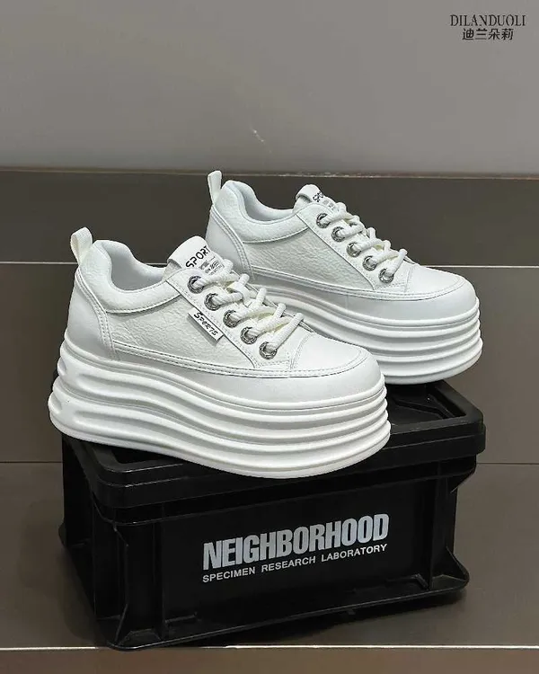 实体店清仓 鞋子扣码下单  百搭厚底春秋冬季