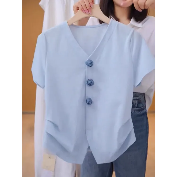 好看到心坎里！气质蓝色V领短袖t恤女夏季新款小香风立体花朵上衣