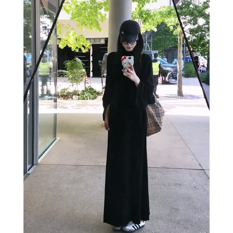 2025秋季新款法式气质修身长袖针织开衫内搭上衣设计感高腰半身裙