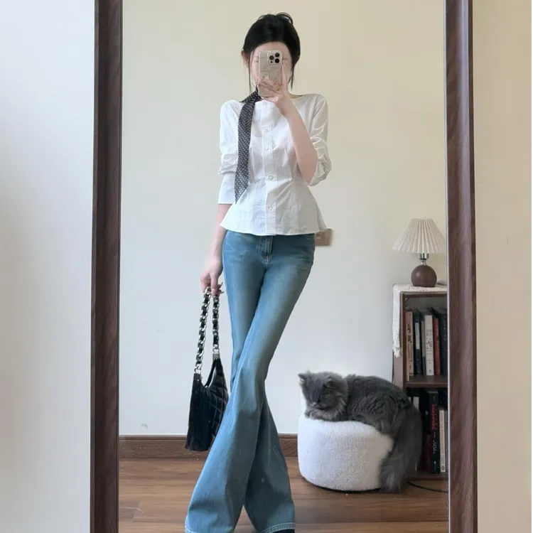 早春韩系飘亮套装2025时尚新款小众女装慵懒风休闲百搭喇叭牛仔裤