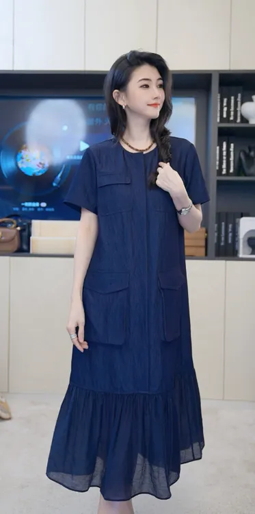 小乖逃轻薄款！圆领大口袋压褶荷叶摆藏蓝连衣裙 PL25458A