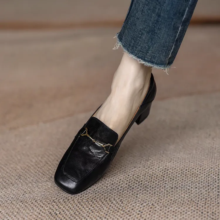 法式赫本风乐福鞋女粗跟新款时尚英伦风复古单鞋高跟真皮小皮鞋女