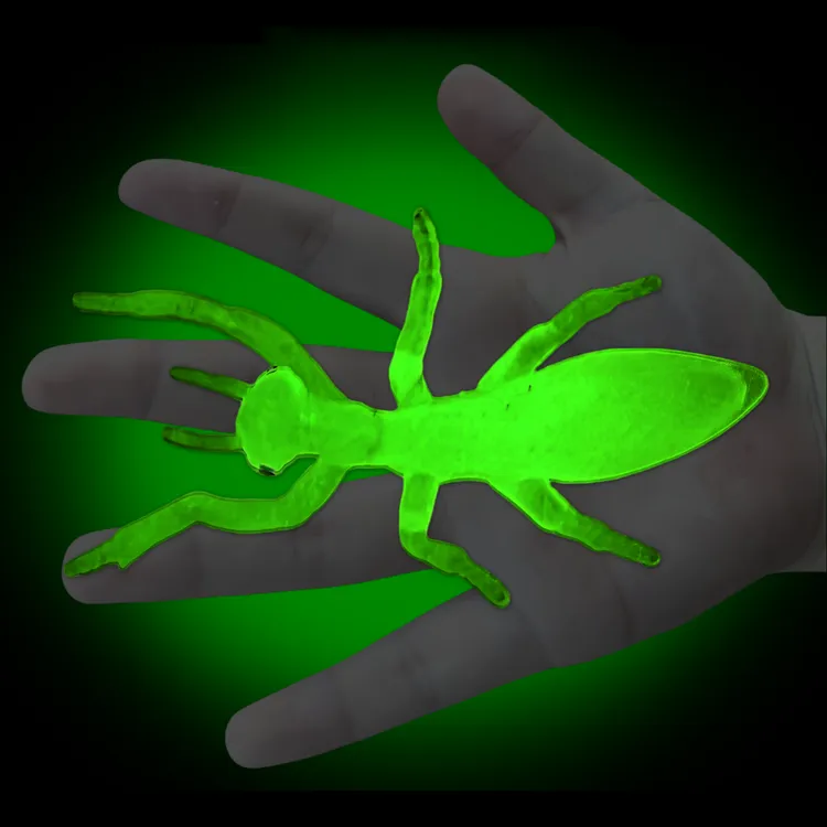 软胶夜光仿真螳螂玉色刀螂幼儿园玩具蚂蚱发光假昆虫动物模型