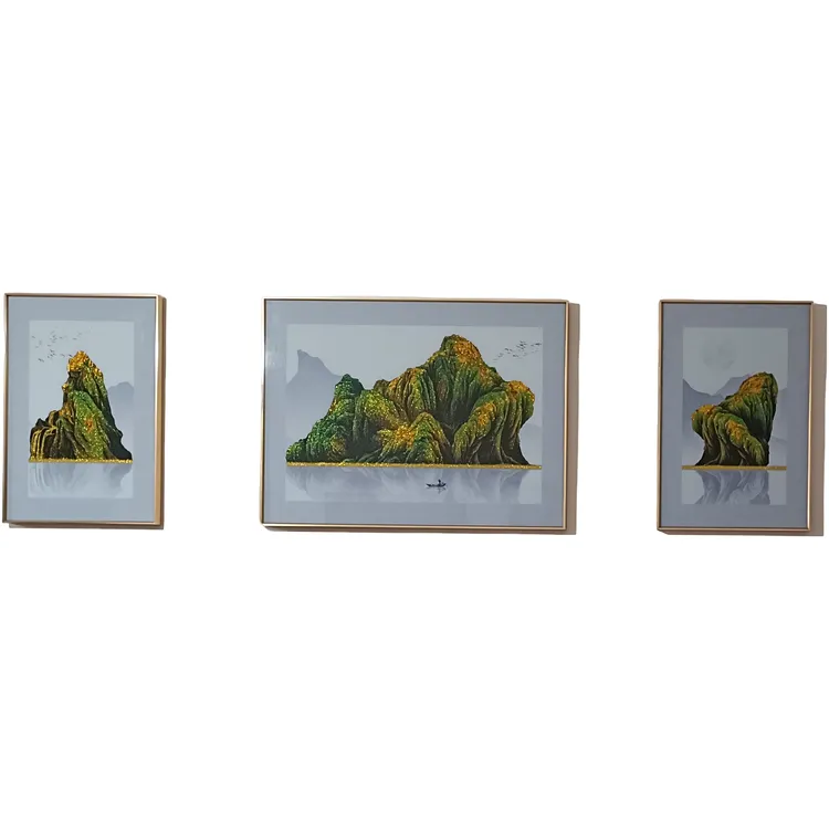 新中式钢化玻璃客厅沙发背景背靠金山三联装饰画