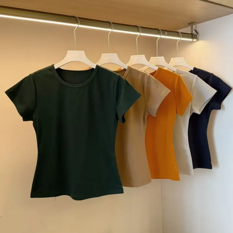 简约圆领显瘦百搭纯色短袖T恤2025新款夏季正肩显瘦休闲时尚上衣
