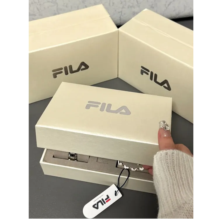 FILA斐乐经典系列女士手表轻奢小众小圆表送女生生日礼物腕表礼盒