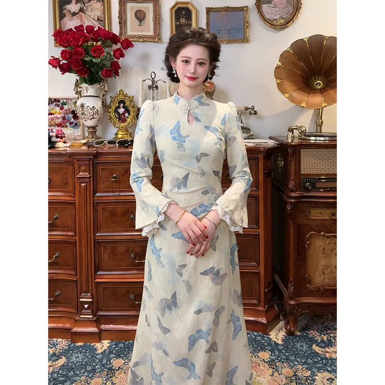 一生罗曼【蓝蝶一梦】新中式秋季新款女休闲气质设计感连衣裙L1528