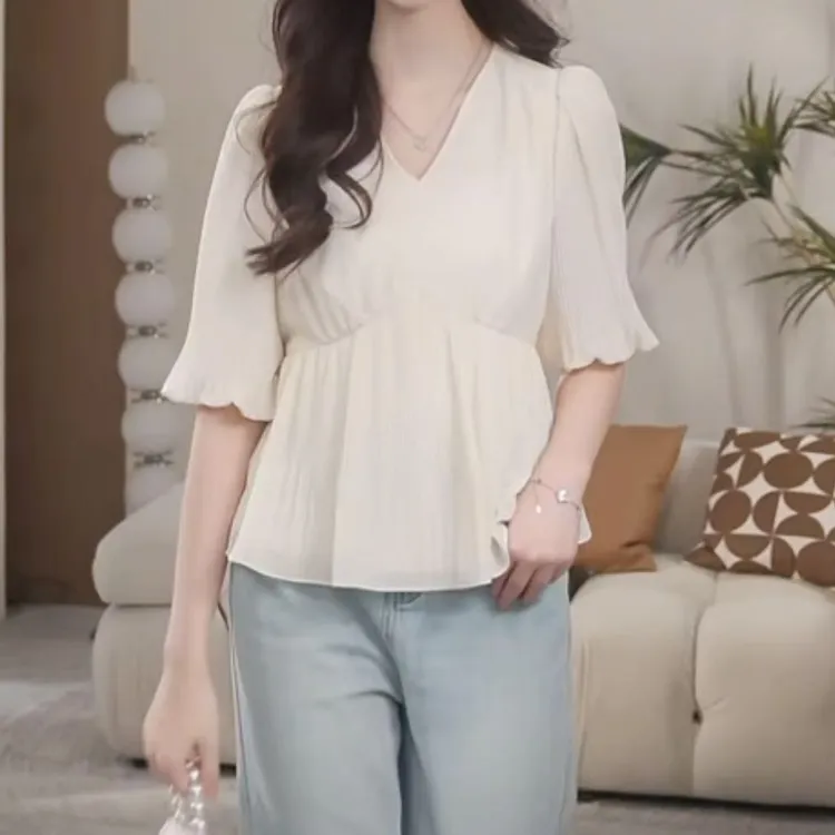 法式设计感V领风琴褶小衫女2025夏季新款时尚气质轻奢显瘦上衣