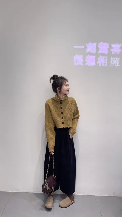 2025秋冬新款韩系氛围感复古半高领针织开衫气质减龄阔腿裤两件套