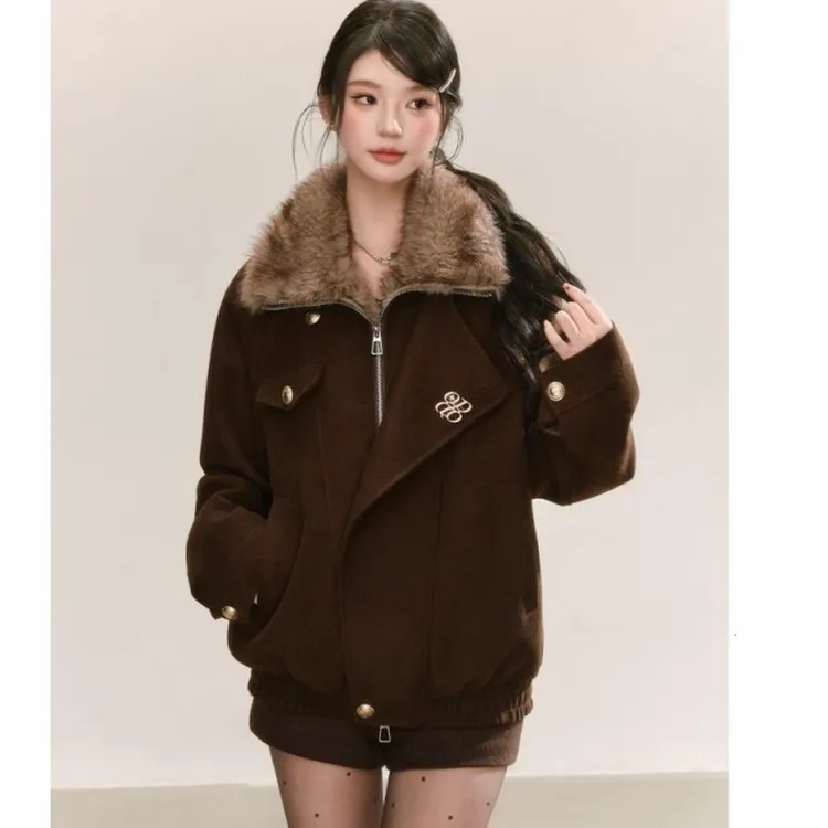 【栗子焦糖】2025冬季复古美拉德毛领外套时尚高级感小众保暖上衣