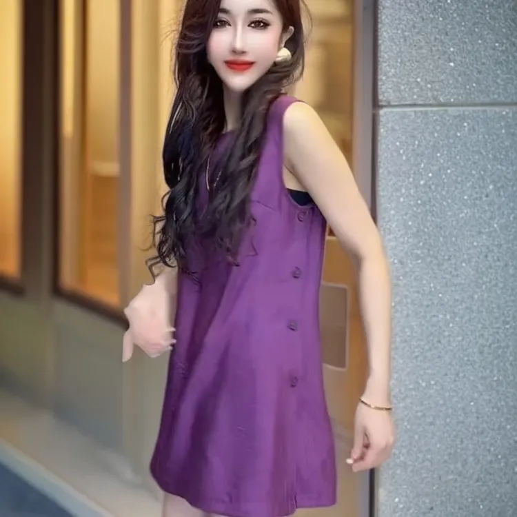 轻奢极简风时尚套装女2025年夏季新款圆领无袖钉扣开叉中裙+短裤