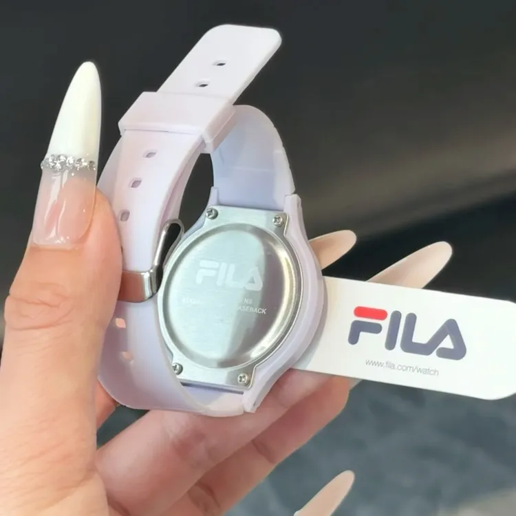 FILA斐乐新款清新简约小学初高中大学生手表防水静音精准计时6760