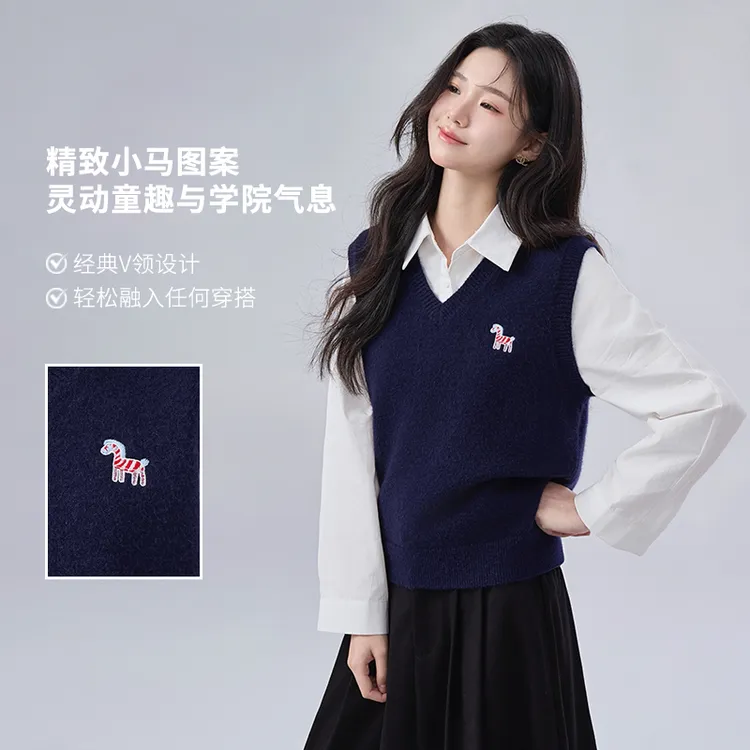 【童趣小马马甲】茵曼冬季纯色V领针织背心时尚百搭宽松叠穿毛衣