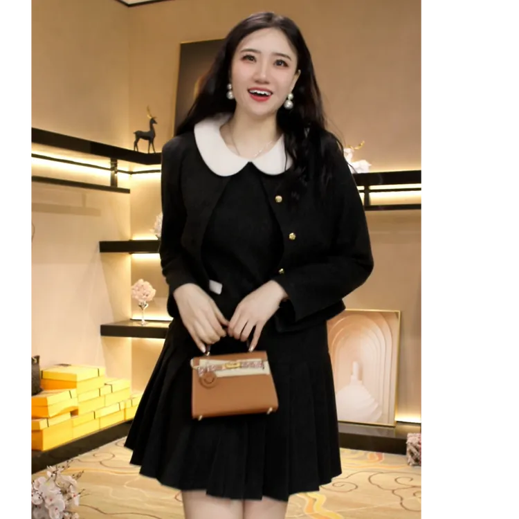 奢姿【恩曼琳】大码女装冬季减龄娃娃领套装胖妹妹百褶时尚两件套