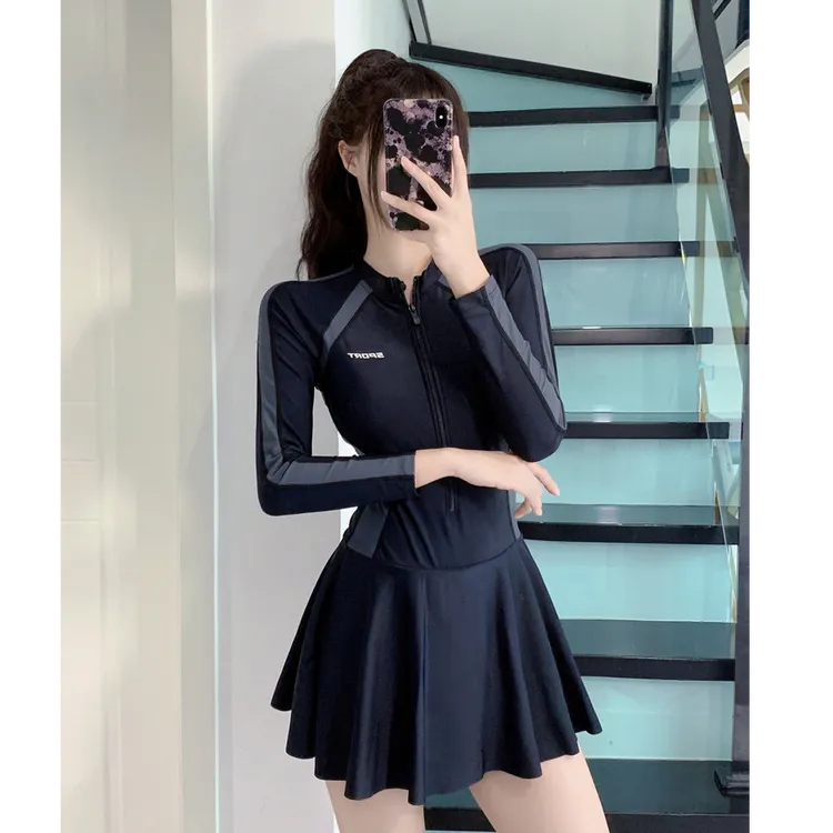 长袖连体游泳衣女士新款连体遮肚遮肉显瘦保守运动超仙ins风温泉
