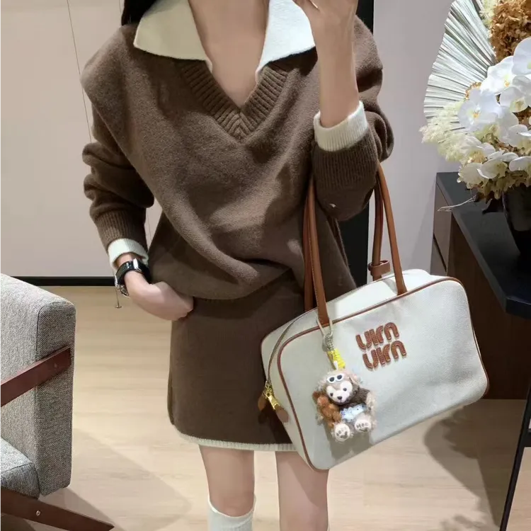 高级感翻领撞色针织套装女秋冬新款宽松慵懒毛衣半身裙时尚两件套