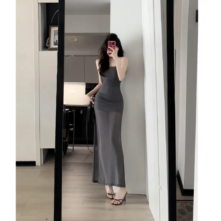 2025春季新款时尚气质纯欲性感辣妹开衩吊带连衣裙收腰包臀长裙