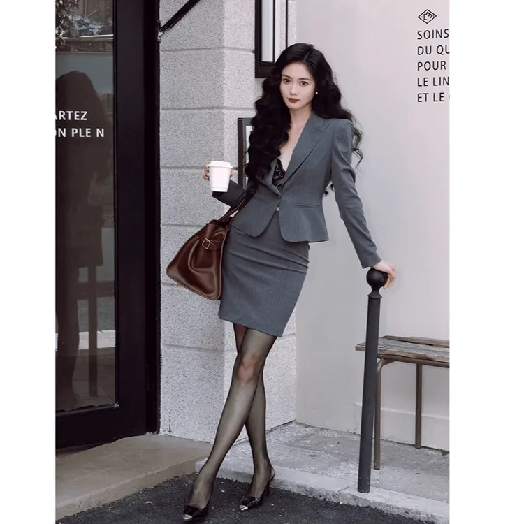 灰色一粒扣西装套裙女2025春秋高级感气质名媛小西服外套包臀裙