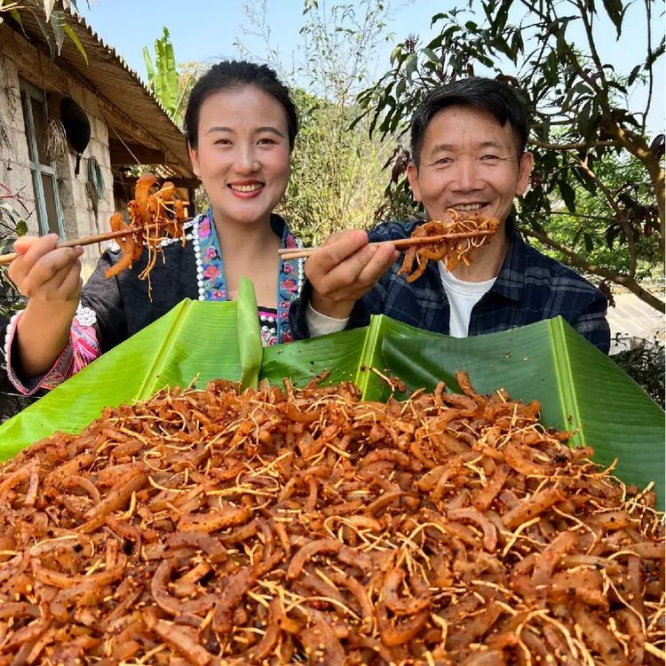 【淋大妈】云南佤味麻辣牛皮（特色佤味）500克/瓶