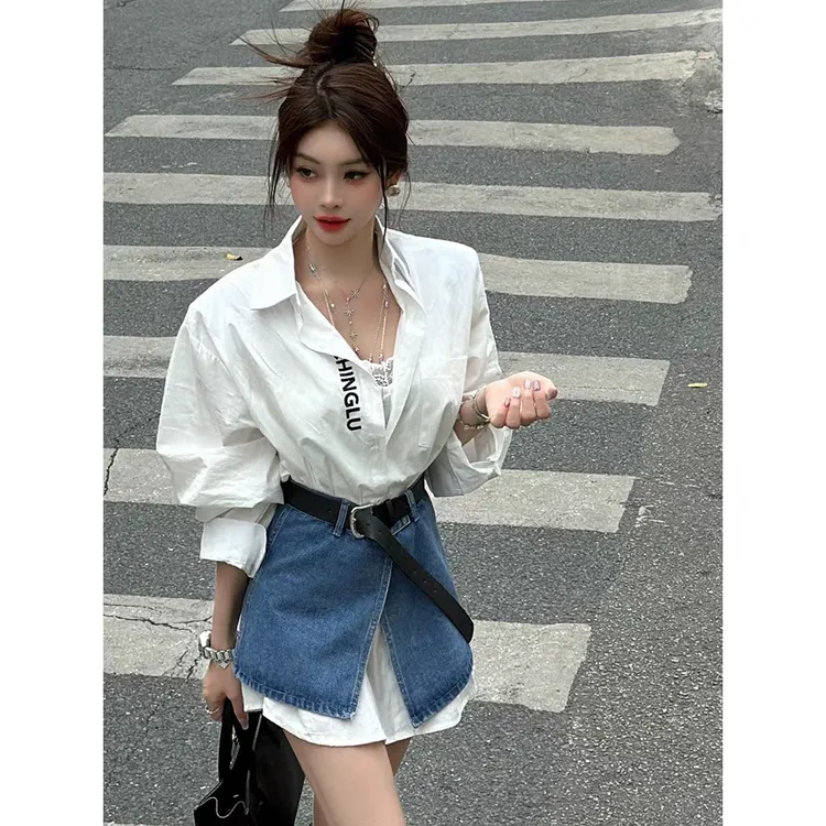 十三家款气质字母刺绣衬衫连衣裙百搭牛仔腰封两件套装