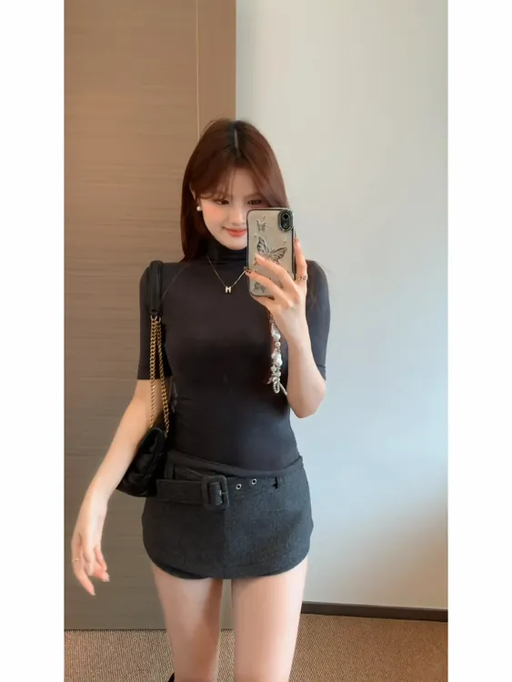 【肉肉】气质中袖高领T恤女秋冬基础打底内搭修身显瘦百搭通勤上衣