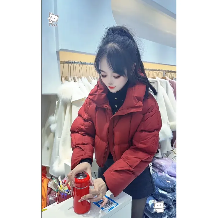 时尚休闲百搭泡芙女短款2025冬季新款小个子云朵面包服加厚外套