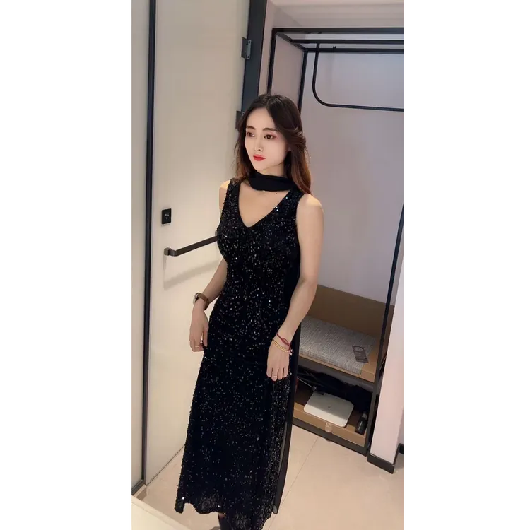 含飘带/名媛风气质洋气V领重工亮片绒面吊带连衣裙显瘦派对内搭裙