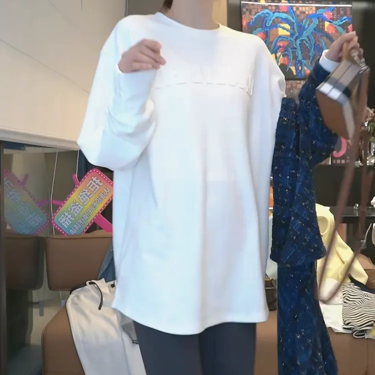 【云感打底】春季新款小众设计感简约贴布字母刺绣长袖T恤LK2501567