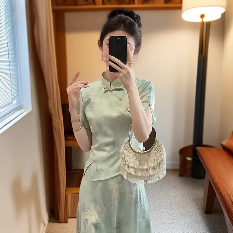 洋气女款格子小个子国风上衣女夏季新款立领盘扣改良短款衬衫小衫