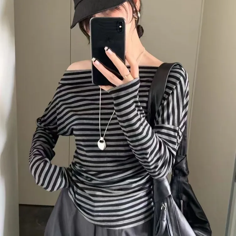 韩系一字领条纹撞色时尚修身长袖T恤女2025早秋新款洋气百搭上衣