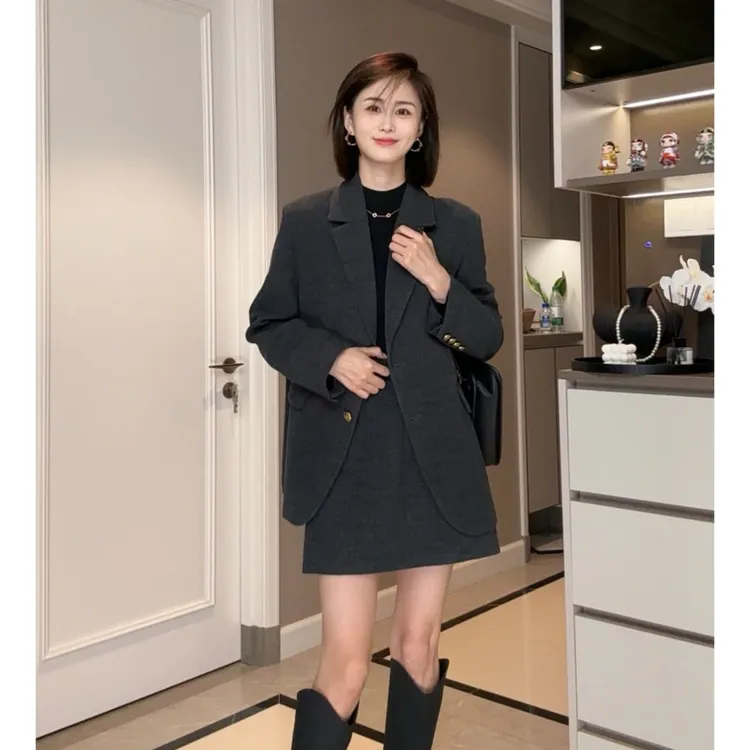 新2025年秋冬季呢子西装外套女套装裙厚款
