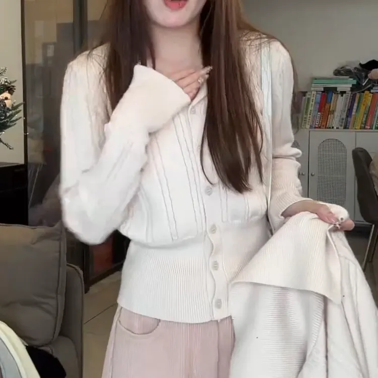 【南杏庄园】秋冬韩系连帽百搭海军领修身长袖针织上衣LK2509141