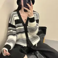 秋冬复古撞色高级感条纹V领针织开衫宽松慵懒风薄秋洋气毛衣外套