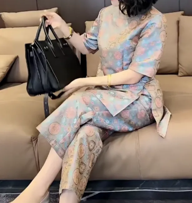 2025夏季时尚潮流百搭精品女装美IXE1x