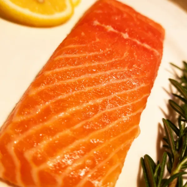 挪威即食三文鱼刺身【拍2盒送1盒发3盒】保鲜锁鲜/送芥末酱料/生鲜商品图