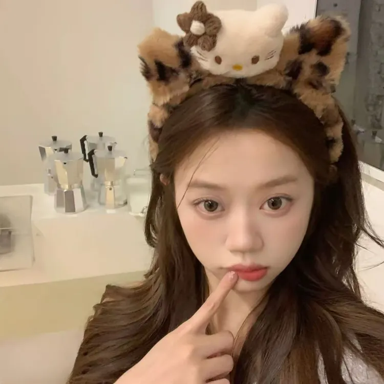 毛绒发饰居家敷面膜压发发卡秋冬洗脸头箍少女可爱豹纹猫咪化妆
